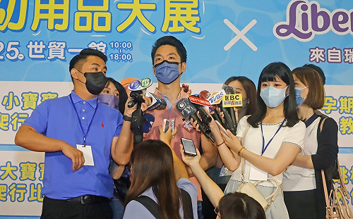 駁「三不軟男」 蔣萬安反擊：請王世堅跟上時代