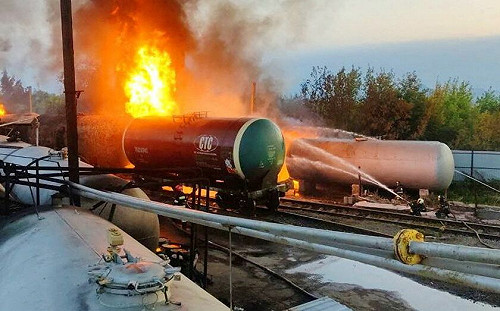 彈藥庫與油庫的戰爭! 烏軍毀俄50座彈藥庫 還炸毀烏東親俄份子油庫