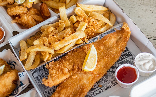 漲不停! 抵制俄羅斯 白魚價格飆漲 英國近半炸魚薯條店恐倒閉