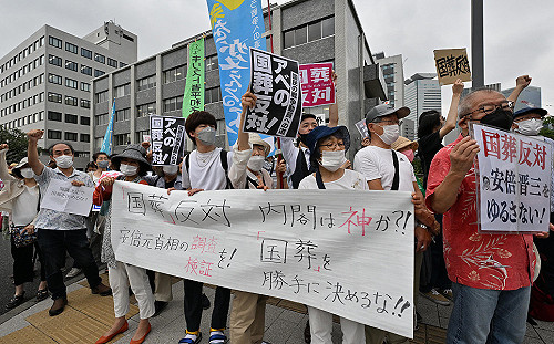 日本最新民調！ 過半民眾反對安倍晉三國葬