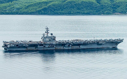 「雷根號」打擊群菲律賓海就位 解放軍一南一北雙航艦出港