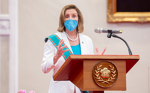 裴洛西會蔡英文：這次訪台 向外宣示絕對不會背棄對台灣的承諾