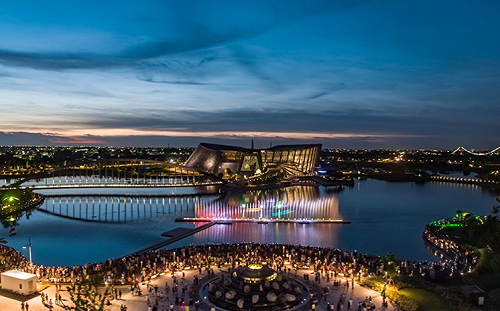 七夕限定！故宮南院推出超浪漫「粉紅泡泡」水舞