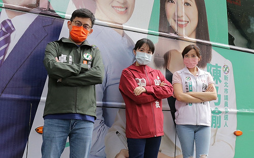 林佳龍拋「國際事務局」政見 招侯家軍狂批 新北小雞回擊：誇張秀下限