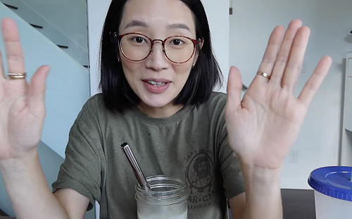 YouTuber Kelly宣布懷孕！表情符號暗示網友超驚喜