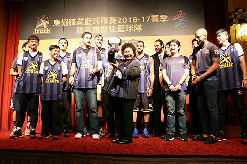 新南向體育打前鋒  高雄聖徒職籃加入ABL