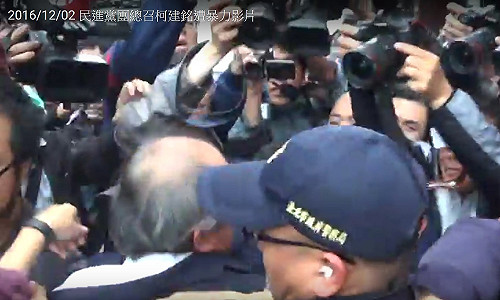施暴影片曝光！水砸柯建銘的林姓嫌犯被捕