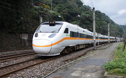 台鐵又出包！轉轍器故障「關山－池上」一度中斷 搶修後恢復行駛