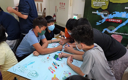 新北「勇闖水世界」營隊 結合環境行動與藝術創作探索濕地