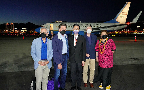 美議員接力訪台 陳柏惟：誰安排與中和談誰就是叛徒