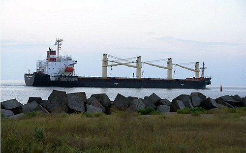 烏克蘭：俄羅斯刻意拖延150艘運糧船通行