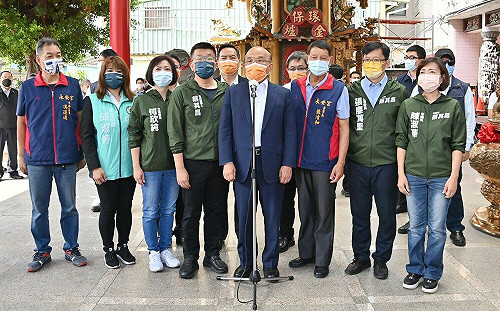 周玉蔻也不滿「中介法」 要蘇貞昌「鄭重道歉」