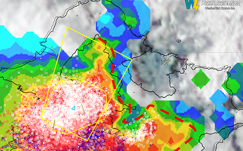 基隆下雨了！天氣風險曬「超密集閃電」 網嗨喊：太好了！