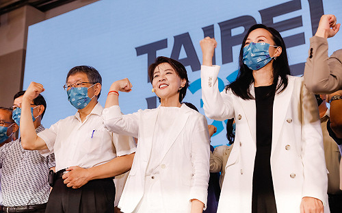 黃珊珊正式參戰！ 柯文哲細數政績 大讚：她是最好人選