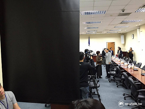 不滿選舉制度改變？國民黨中常會上演空城計