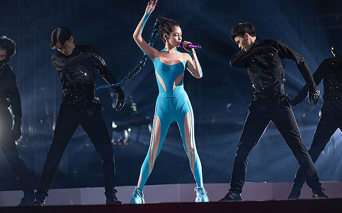 徐若瑄小巨蛋開唱  粉絲不畏風雨相挺