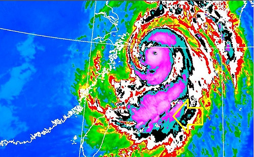 颱風都愛週末來？氣象局公布數據大揭密 網驚：來渡假的！