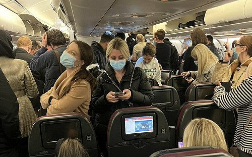 澳航發生重大安檢漏洞 200 多名乘客在持槍員警監視下二次安檢