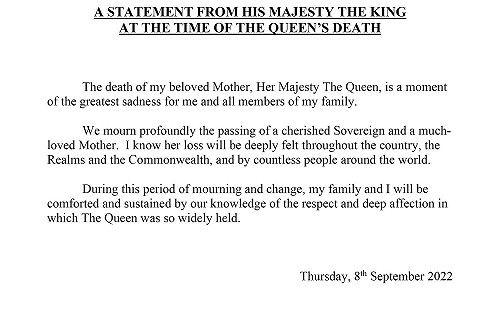 查爾斯三世繼位國王首發聲明 「最悲痛的一刻」悼念母親