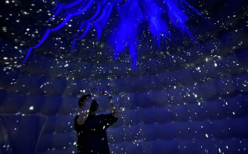 中秋來新北「府中15」！ 沉浸式圓頂投影體驗展現正展出中