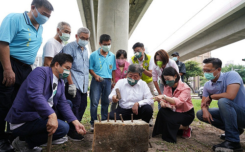 清冠一號公費限縮政策轉彎  陳時中坦言見過王必勝