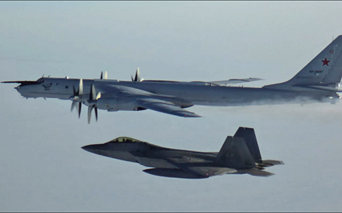 2架俄軍機闖入北美防空識別區 美軍：未進入領空 不夠成威脅
