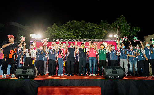 林佳龍與彭佳芸聯合競總成立 大咖雲集 上千人力挺