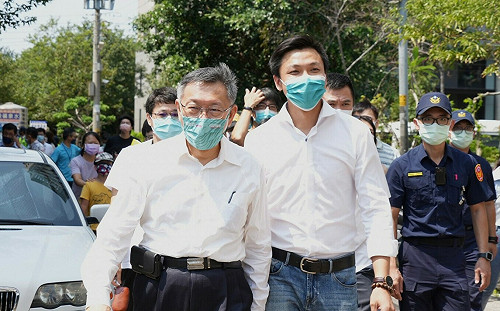 林智堅稱台積電也有不良品 柯文哲：不要爬出一個坑再掉進另一個坑