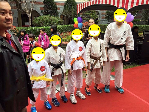 朱雪璋府前表演惹議 府方否認邀請