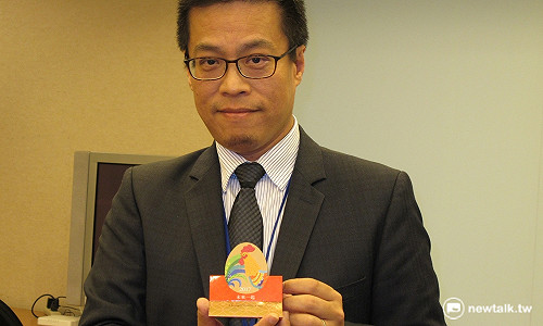 一柱清香或雙手合十 府：總統很願意這樣做