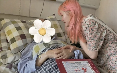 只因染了粉色頭髮被盜圖 她遭網暴 70 天! 被罵是陪酒小姐、搞老少戀