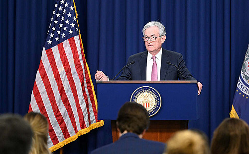 若非川普關稅早就降息? 富比士反擊：「Fed 主席應被B-2轟炸機炸醒！」