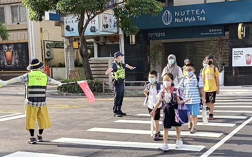 陳其邁重視學生上下學安全   教育局培訓首批義交知能導護