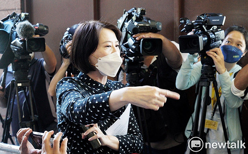 不怕王鴻薇被罵「史上最快落跑」 藍點名「他」民進黨比比皆是