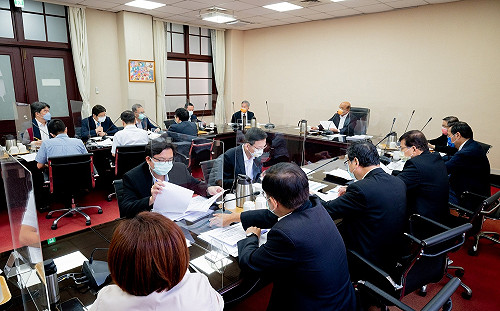 10/13防疫旅館退場 蘇貞昌：請交通部輔導回歸正常經營