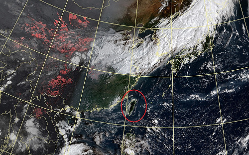 雙北 嘉義高溫警報 北方冷空氣逐漸接近變天倒數