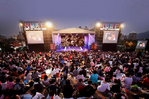 喚起台語時光 228草地音樂會登場