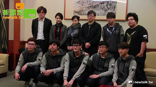 IEM冠軍隊伍閃電狼  立院慶功宴影片全記錄