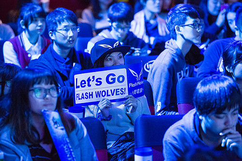 血洗ahq！ FW閃電狼穩坐LMS王者寶位