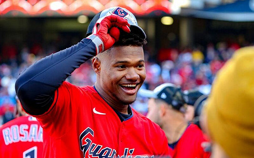 守護者新秀再見轟！15局KO光芒晉級