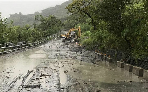 連假第2天！花64線單線雙向通行