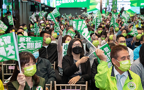 觀光界千人跨黨派力挺林佳龍 籲將最好的人才留在新北市