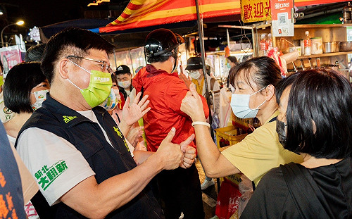 首場夜市掃街 林佳龍拚新北市疫後觀光客倍增