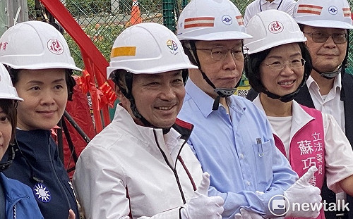 陳時中嘆防疫滿身箭靶 柯文哲酸：不能當時享受光環 現在又喊後悔