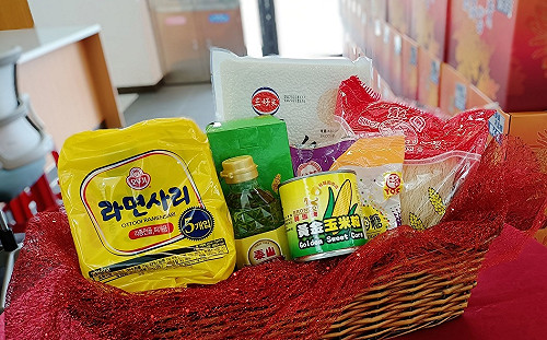 疫情期間送愛心 北海福座千箱物資助新北八里弱勢