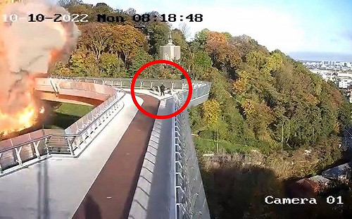 (影)俄羅斯瘋狂發射飛彈轟炸民用設施攻擊平民 反倒幫了烏克蘭大忙