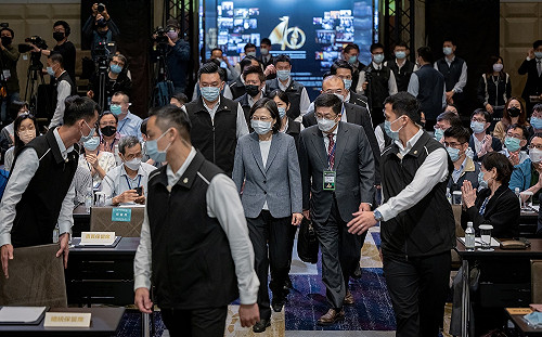 好大面子！總統也來攀交情：家人也是風濕科醫師