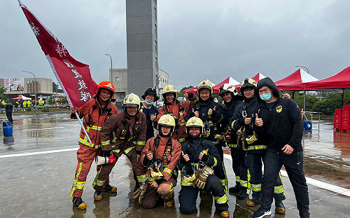 新北消防局獲「全國火災搶救暨戰術體能交流競賽」優勝