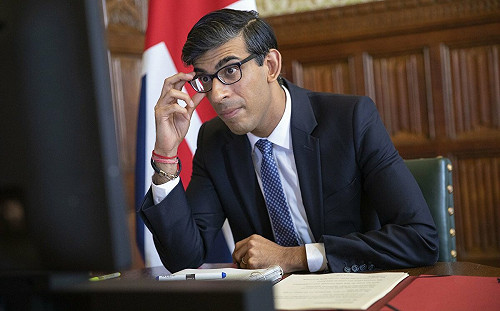 要將中國定位為挑戰還是威脅？英首相蘇納克與保守黨鷹派爭執