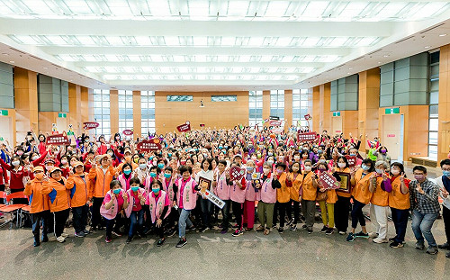 農業志工無私奉獻服務 侯友宜頒發感謝狀